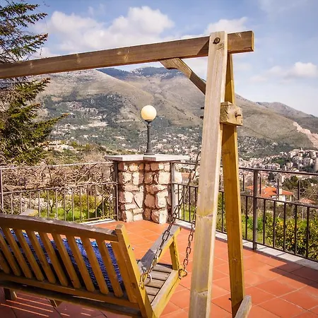 Mezzabrino Vista Castello Panzió